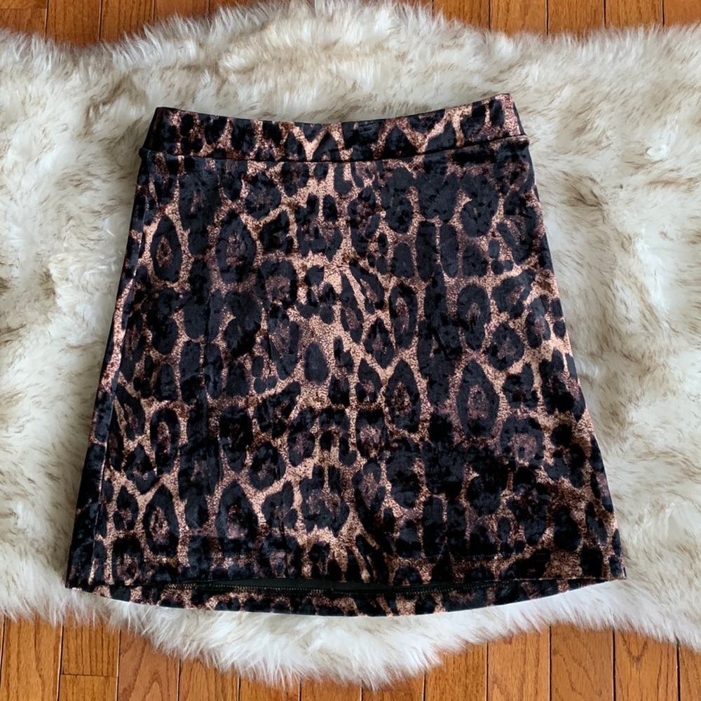 Potters Pot medium leopard print skirt